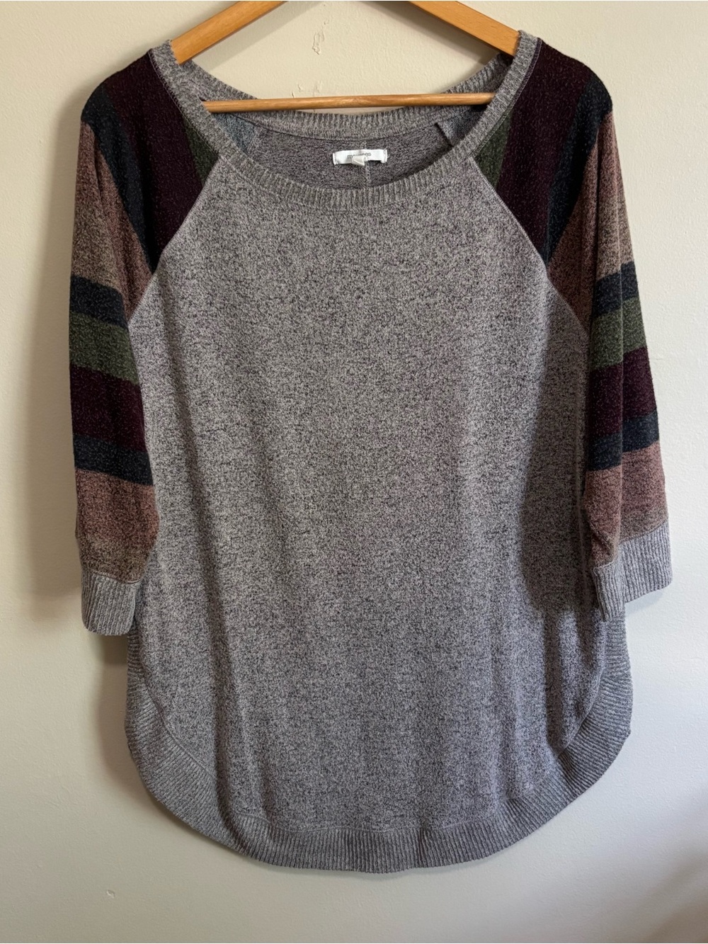 Maurices 24/7 Heathered Brown Baseball Tee Sweater Striped Sleeve Size L